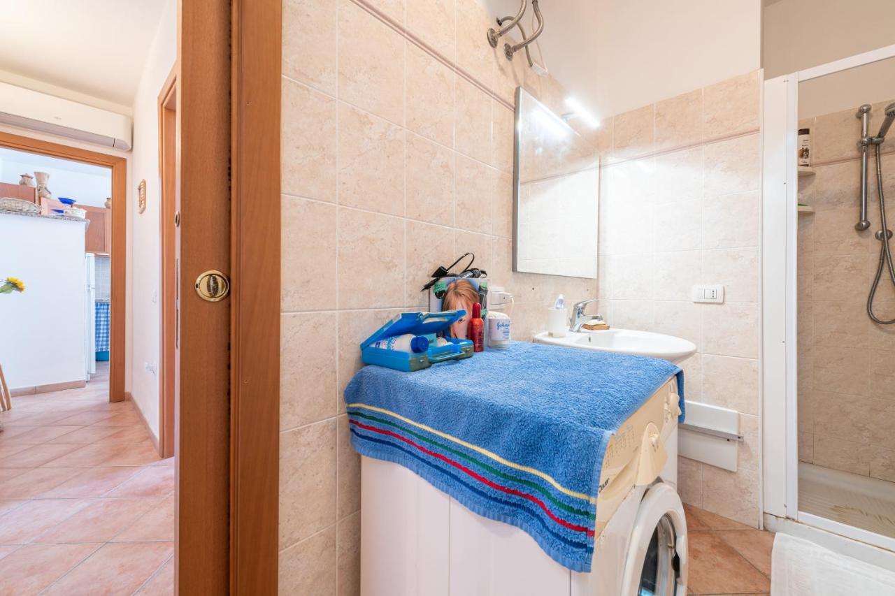 Casa Vacanze 21 Aprile - T Calasetta Εξωτερικό φωτογραφία